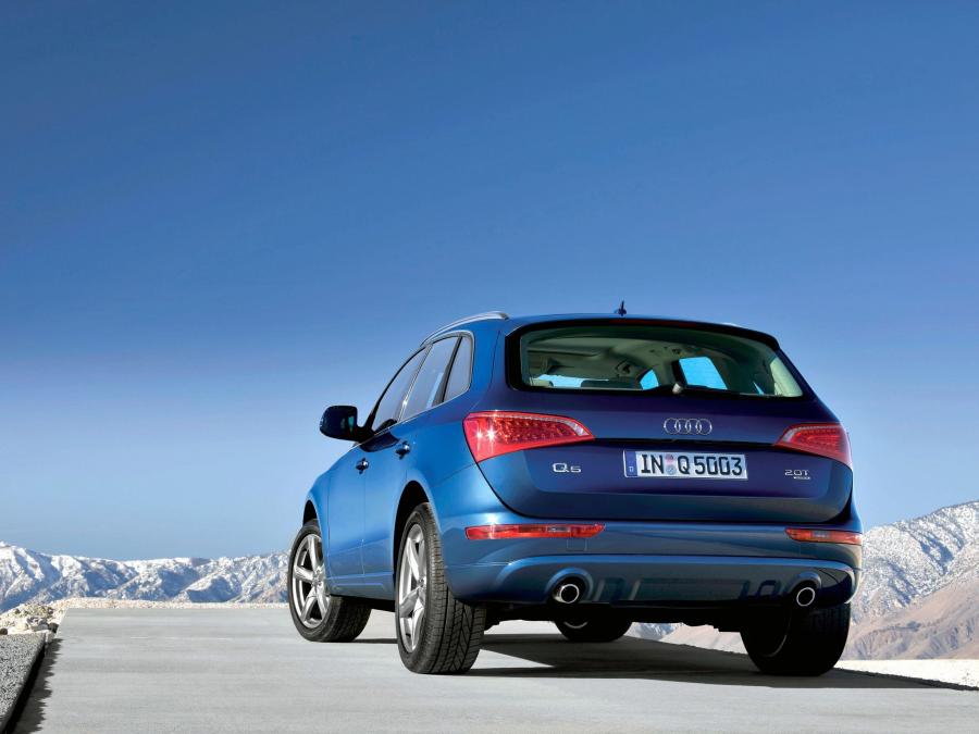  Audi Q5 2.0T Quattro (8R) 2008 года  (фото 11 из 29)